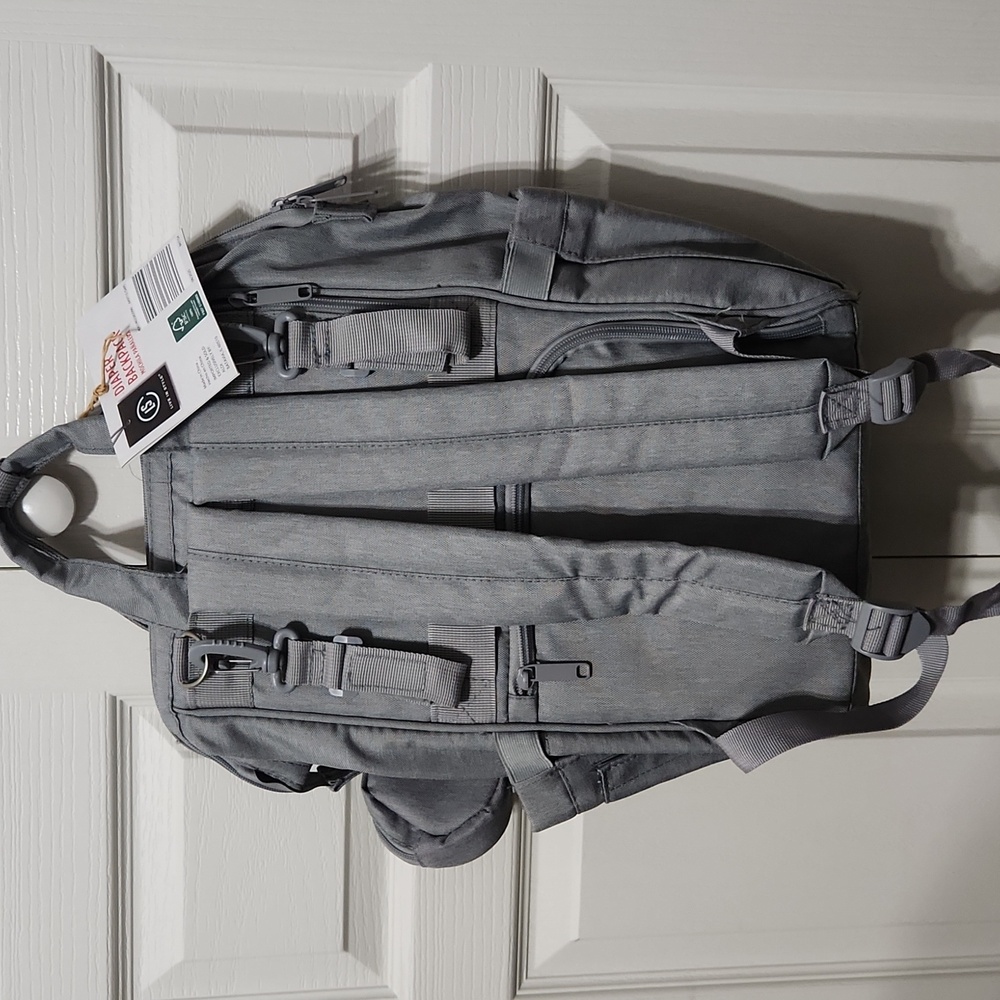 NWT Live In Style Diaper Backpack. - Picture 4 of 16